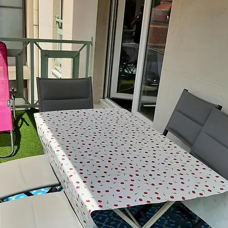 T3 Ideal, Proche Et Centre, Parking, Balcon - Fr-1-319-491 * Arcachon