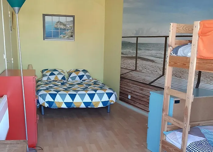 T3 Ideal, Proche Et Centre, Parking, Balcon - Fr-1-319-491 *